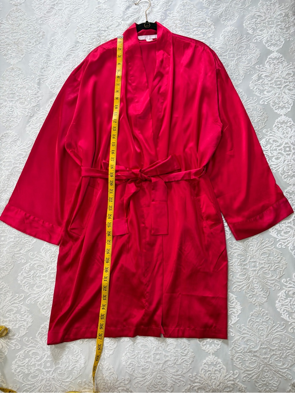 Victorias Secret 2002 Red Satin Robe With Belt Size Medium - Picture 6 of 6